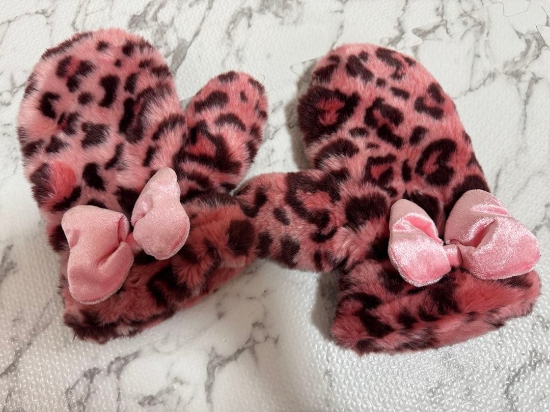 ディズニー　ミニー　旧ピンクヒョウ柄ファンキャップ　ミトン