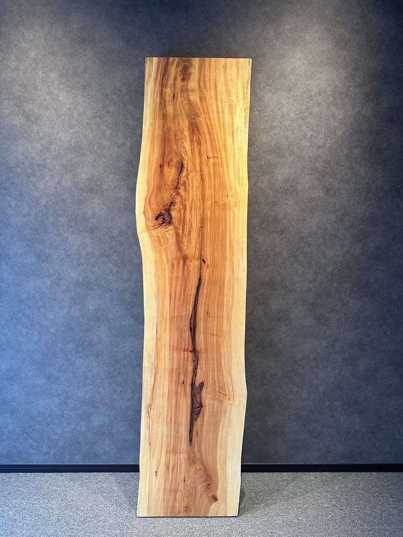 栃（トチ）　一枚板　テーブル　ベンチ　ディスプレイ　店舗什器　黒皮鉄脚　アイアン