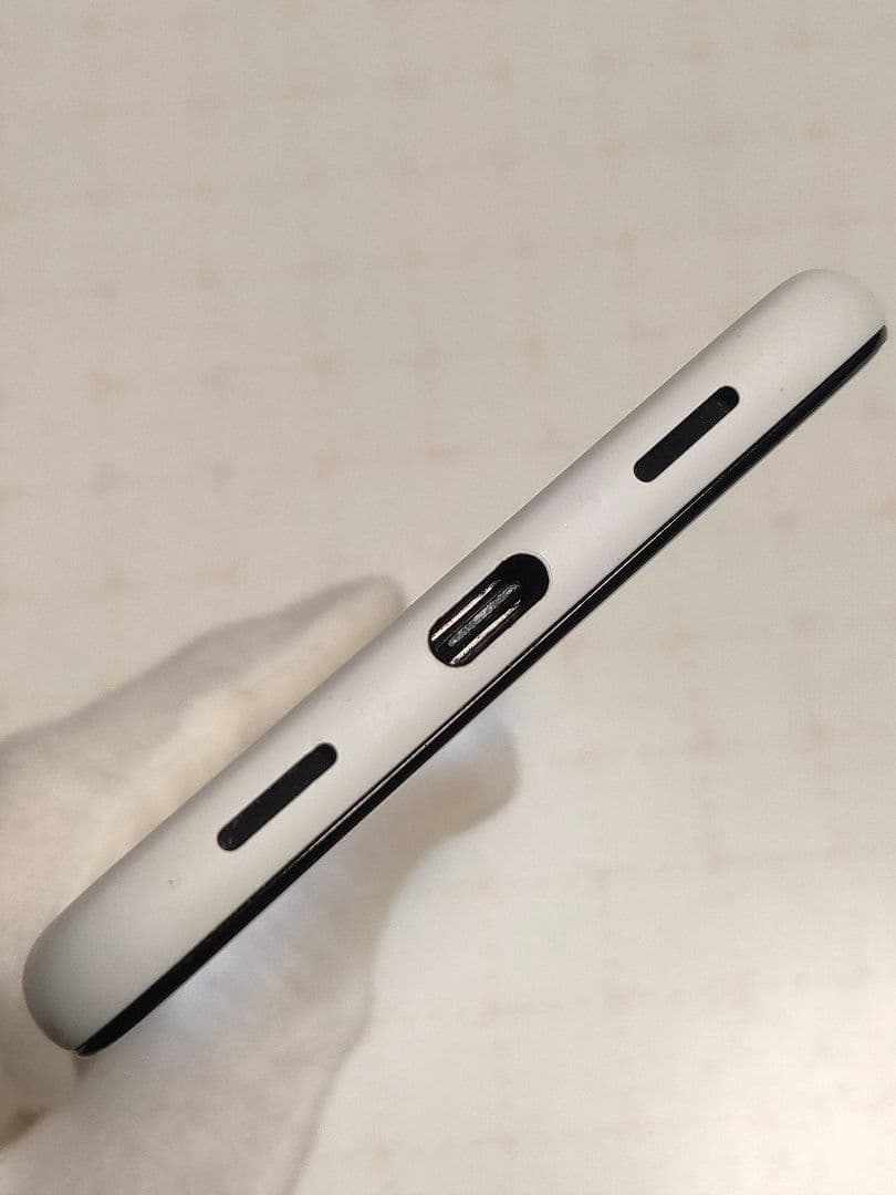 Google pixel 4a 5G クリアホワイト