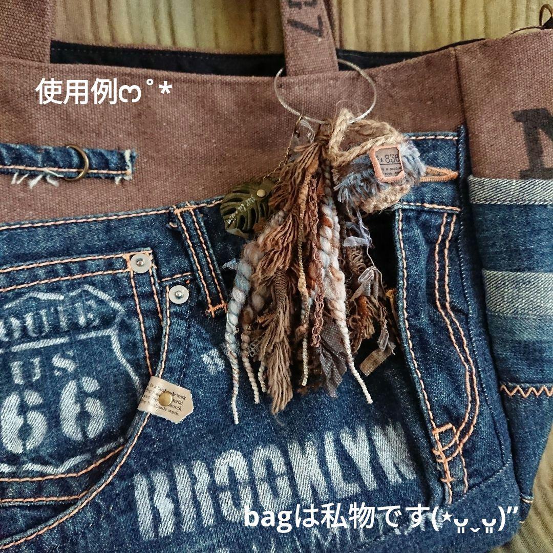 ★ハンドメイド★手染めタッセルチャーム★モンステラ&かごバッグෆ˚*