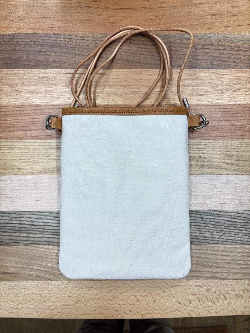 本革×帆布 サコッシュ 茶 蝶柄 金具色ゴールド ショルダーバッグ
