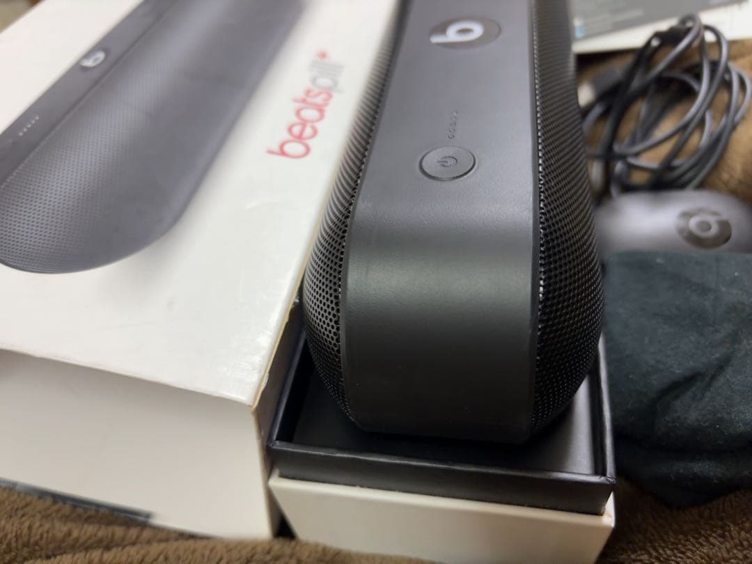 beats pill+ ブラック ③