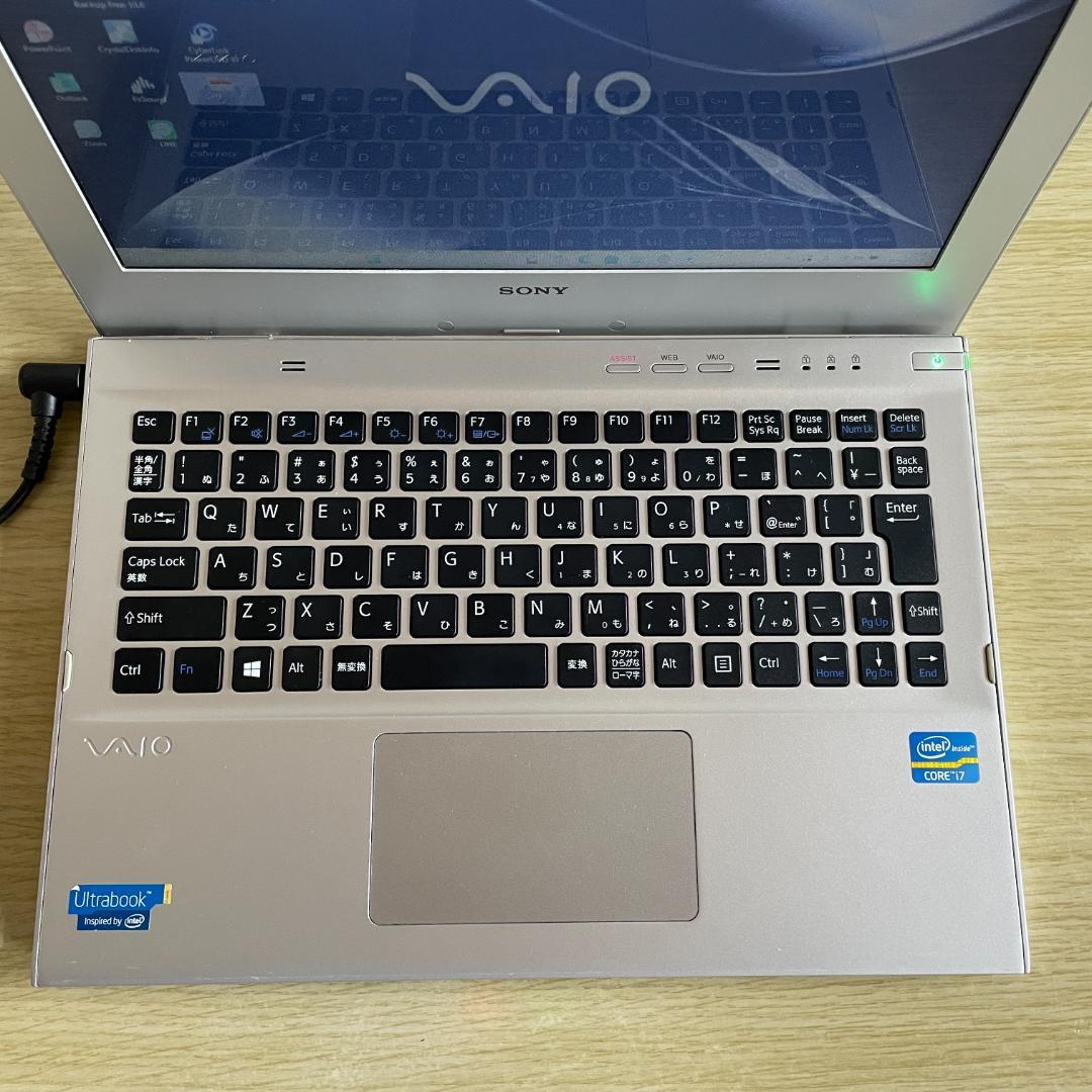爆速 Core i7 SSD256GB 8GB ノートPC Office