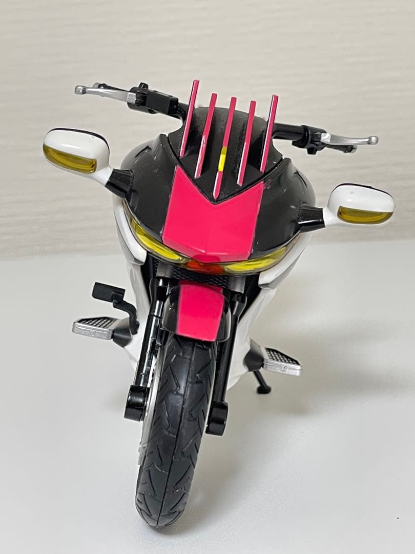 S.H.フィギュアーツ マシンディケイダー、 マシンハードボイルダー