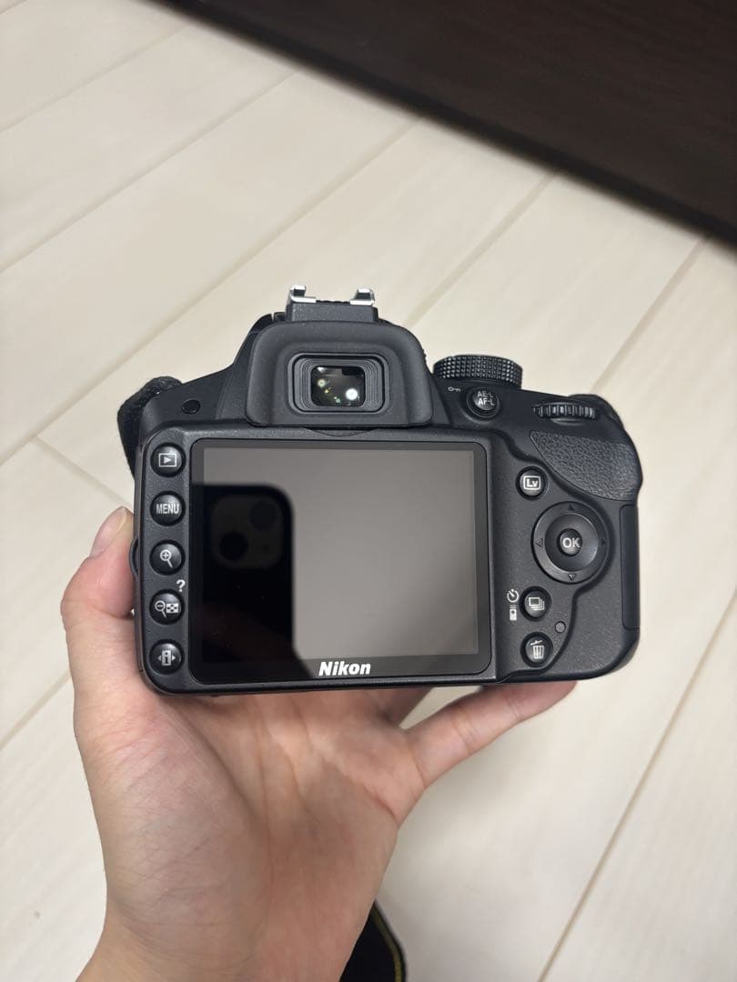 デジタルー眼レフ NIKON D3200