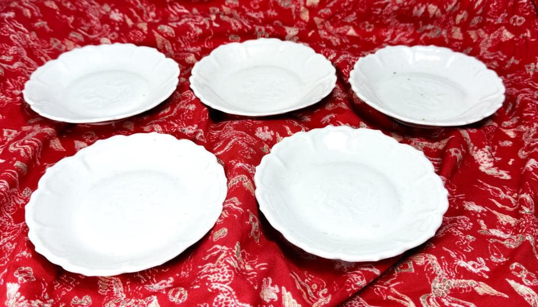 江戸中期 古伊万里 白磁陽刻小皿 5客 時代物 伝世品焼物 ウブ品WWTT314