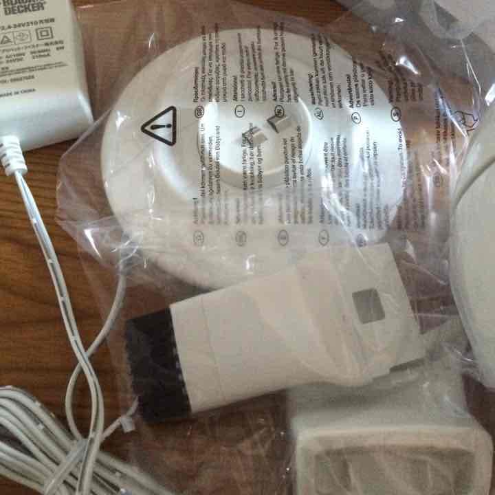 充電式ハンディクリーナー