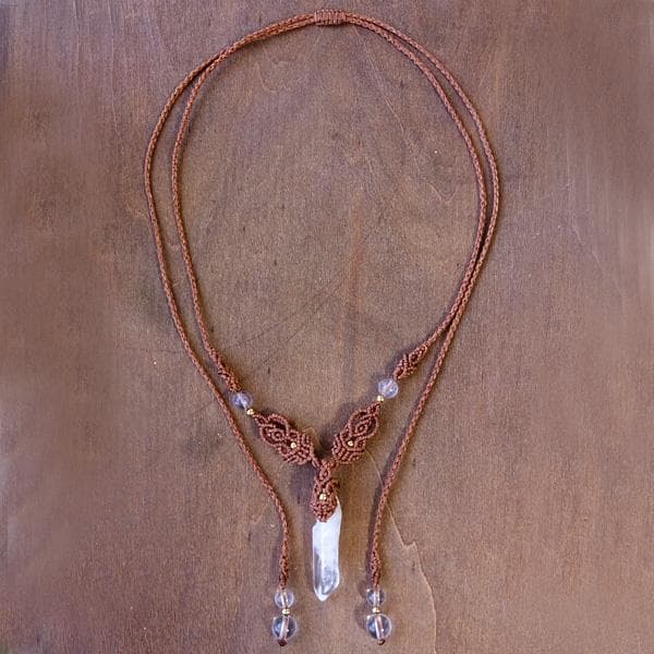 水晶ポイント・ヒマラヤローズクォーツ　マクラメ編みネックレスチョーカー 3669