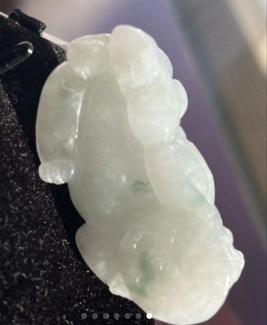 本翡翠ペンダント貔貅ペア置物御守り