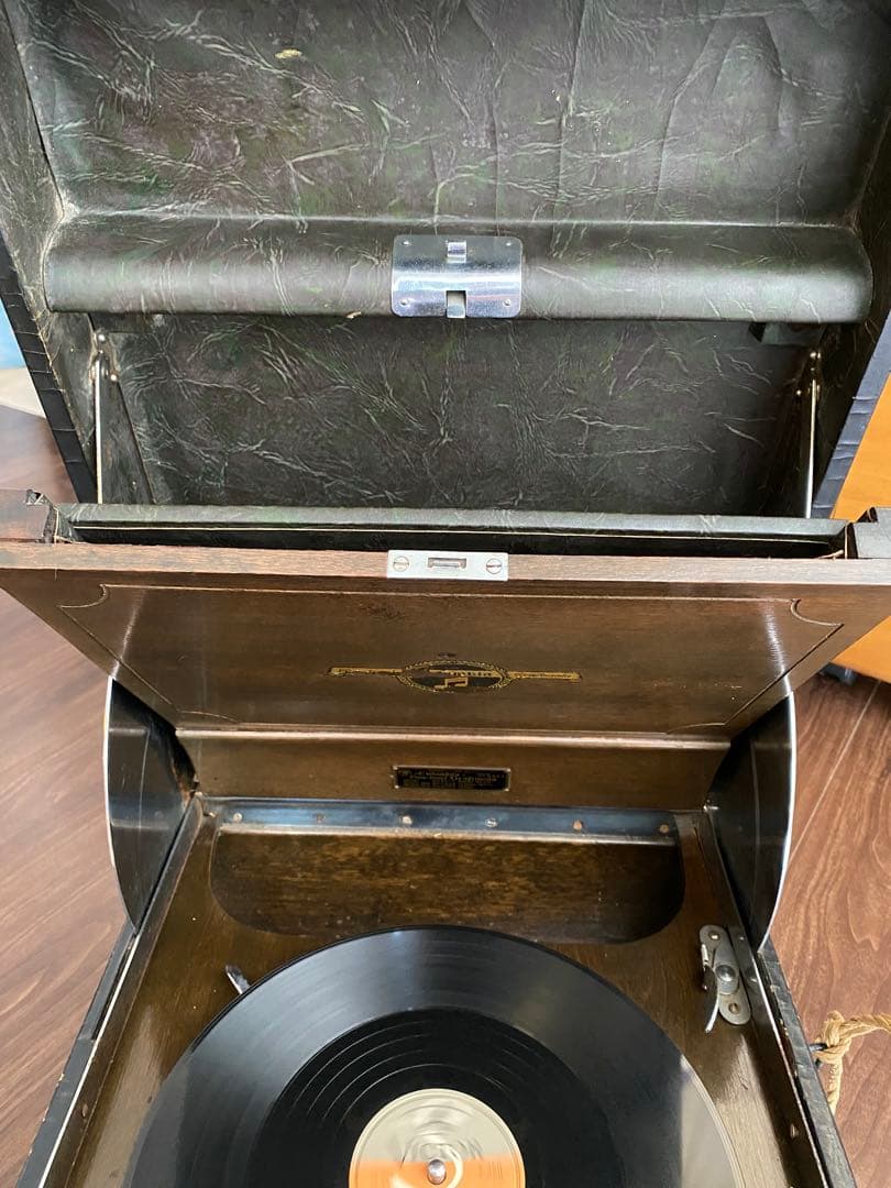 コロンビア　No.221 大型　ポータブル蓄音機　動作確認済み