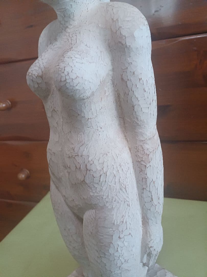 松永一夫　「立つ女（ひと)」　 木彫　裸婦　高さ約43cm　福岡県美術協会