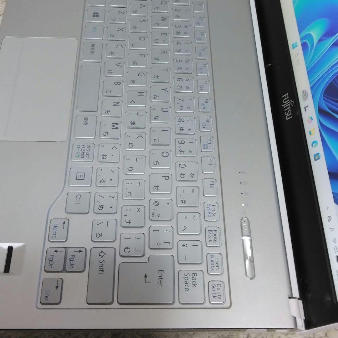 千66 特価 初期設定済み Office 小型 SSD　ノートパソコン
