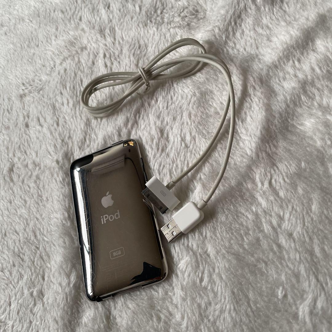 iPodtouch 8GB  中古   起動します  状態かなりいいです。