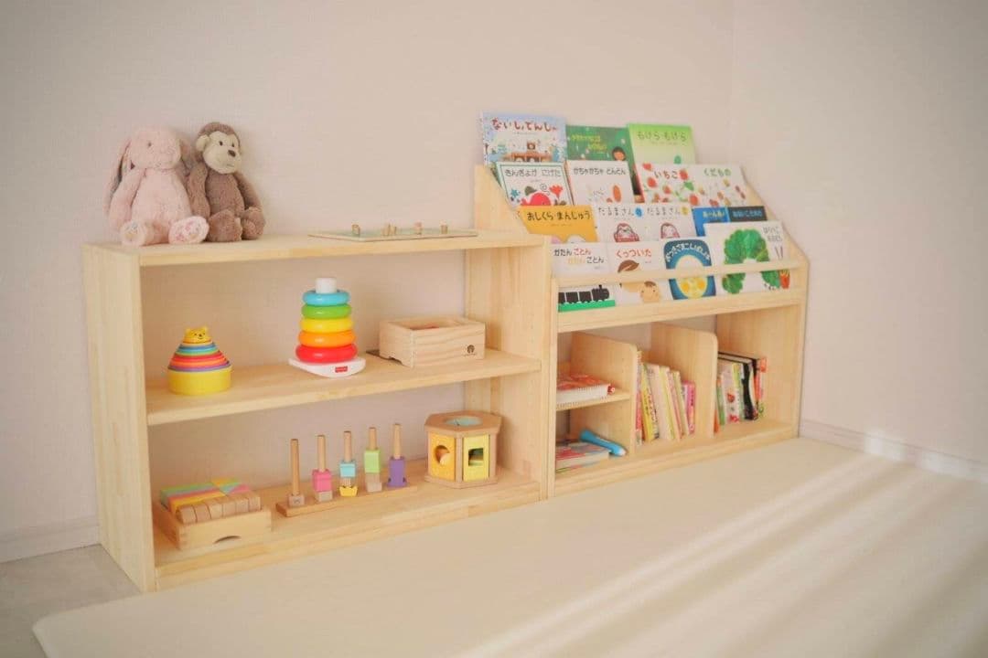 ①せいな様　絵本棚セット