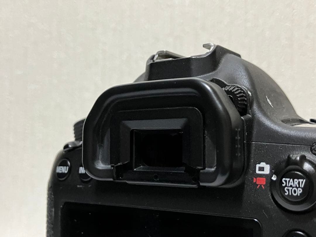 ひ*り様 Canon EOS 6D ボディ ＋24-105 f4 レンズ キャノ