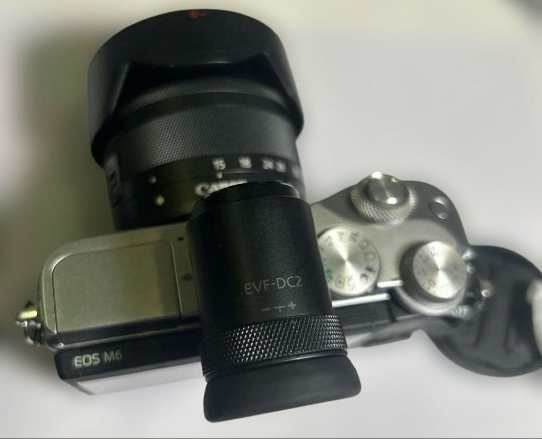 Canon EOS M6 EVF-DC2付 レンズキット 純正バッテリー2個