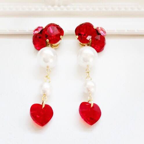 new❤️スワロフスキー❤️ハート❤️ピアスorイヤリング
