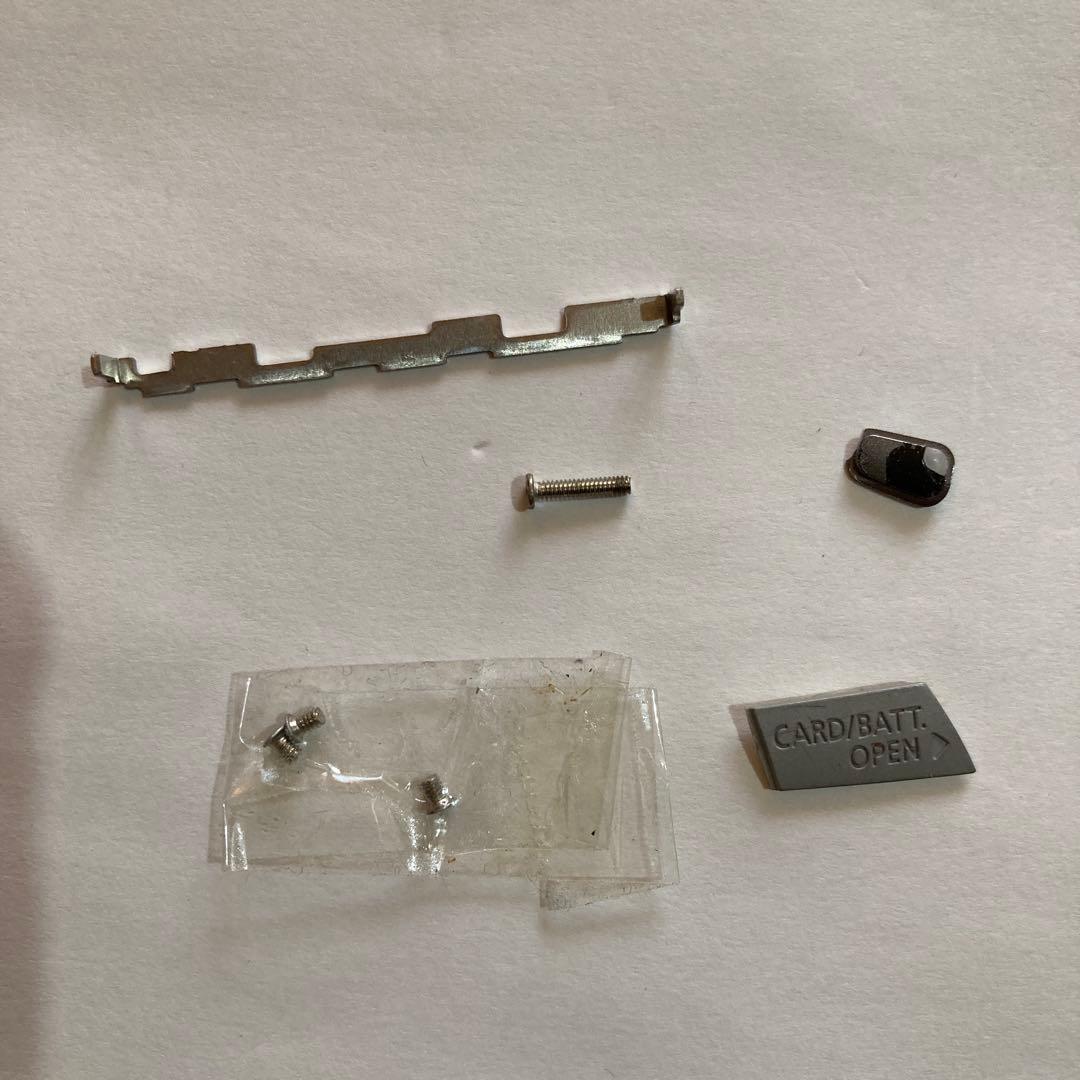 Canon IXY810 is　デジカメ　ジャンク品