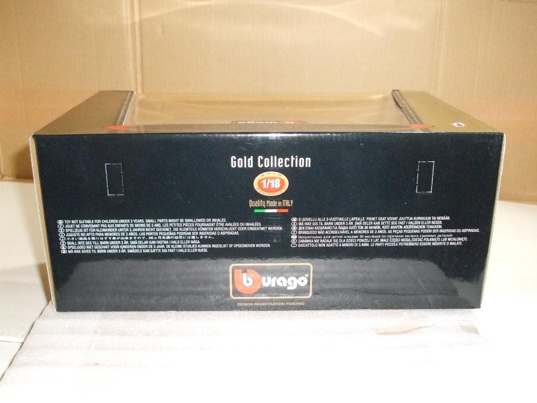 難あり　フェラーリ　F４０　＃３　レーシングカー　１／１８