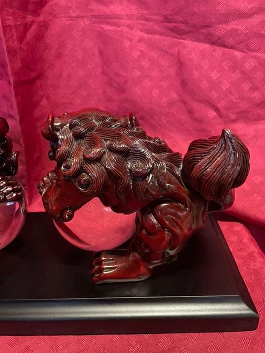 玉乗り獅子置物　クリスタルボール