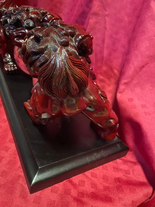 玉乗り獅子置物　クリスタルボール