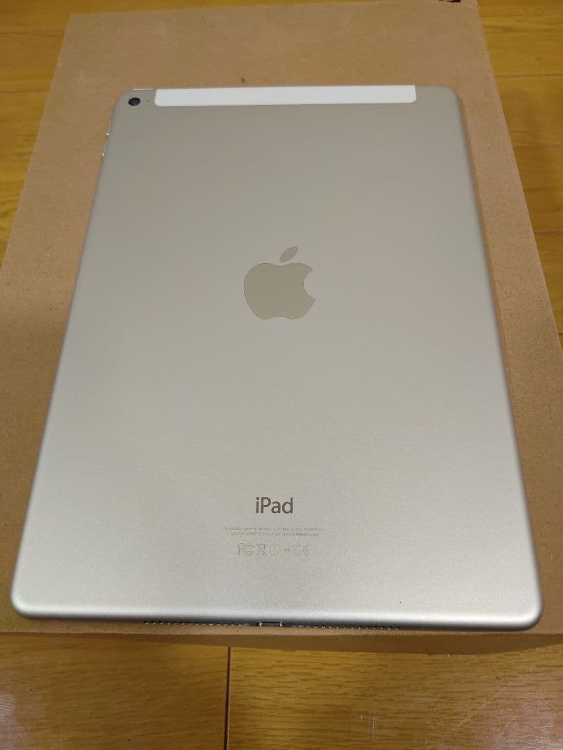 Apple iPad Air 第二世代 64GB
