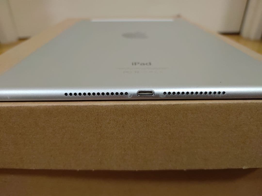 Apple iPad Air 第二世代 64GB