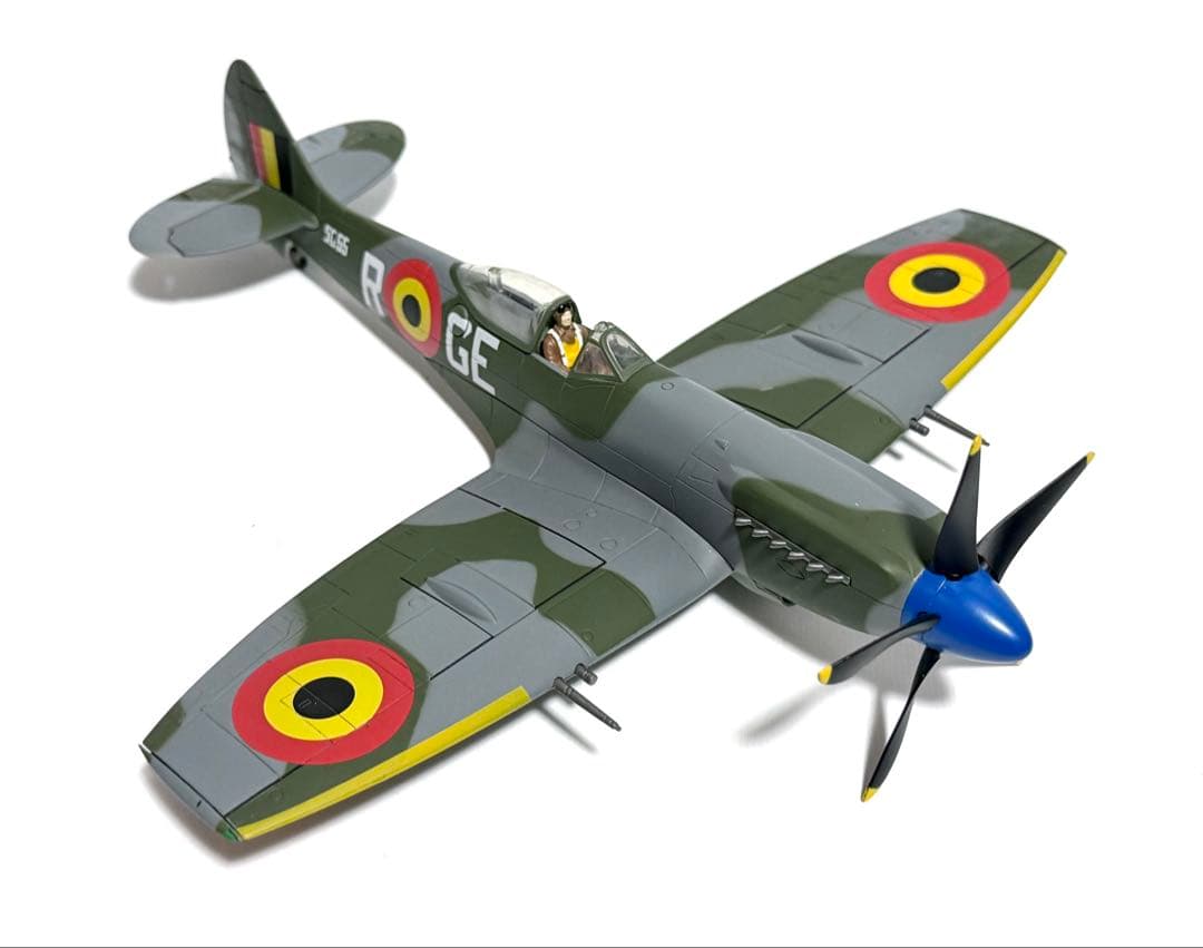 ホビーマスター 1/48 スピットファイア Spitfire Mk. XIV