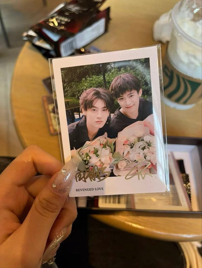 REVENGED LOVE 逆愛 Cafe 特典ポラロイド（規定金額達成特典）