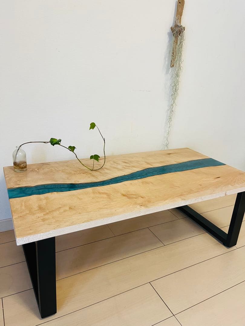 レジンテーブル　ローテーブル デスク　カエデの木　メープル