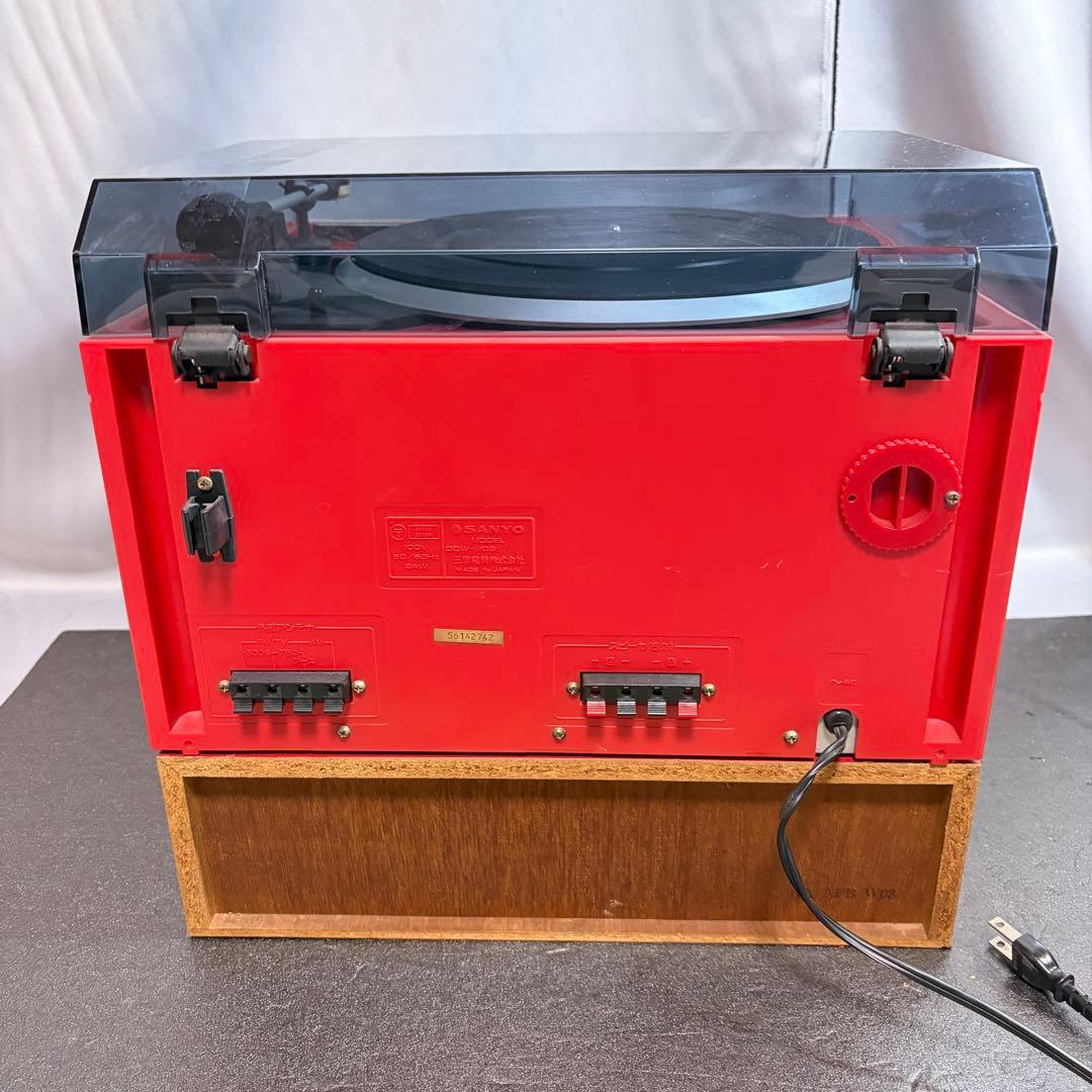 SANYO DCW-W03 コンポ テープカセット レコード 昭和レトロ 赤