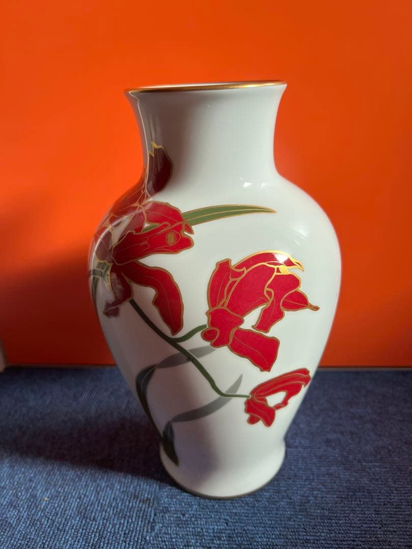 1260  大倉陶園　花瓶