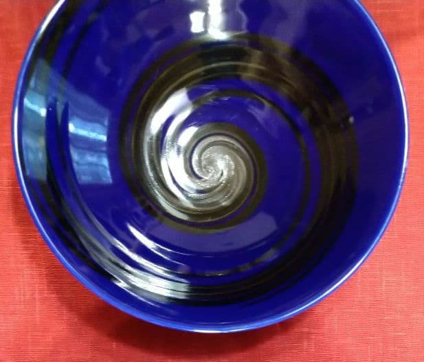 ♥豪華で、素敵な演出♥有田焼♥【青海流・黒白刷毛コバルトブール渦巻丼皿】新品２皿