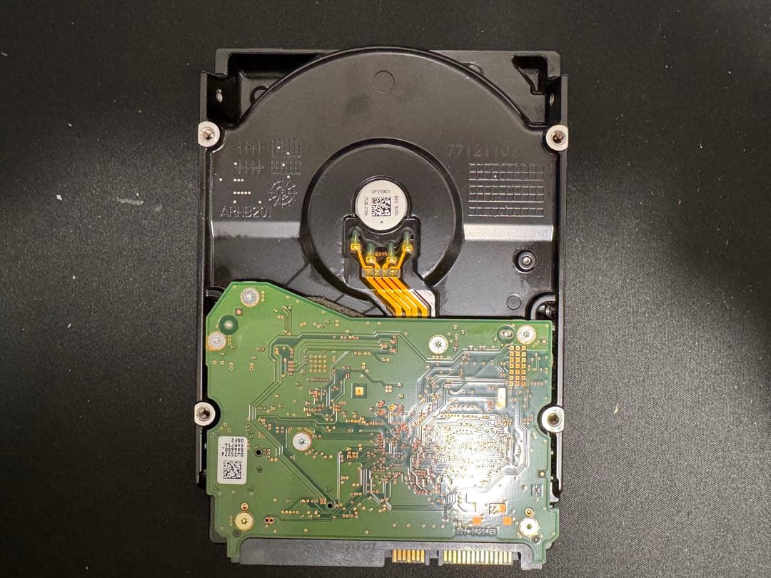 内蔵型ハードディスクドライブ HGST HDN728080ALE604 8TB 7200RPM HDD
