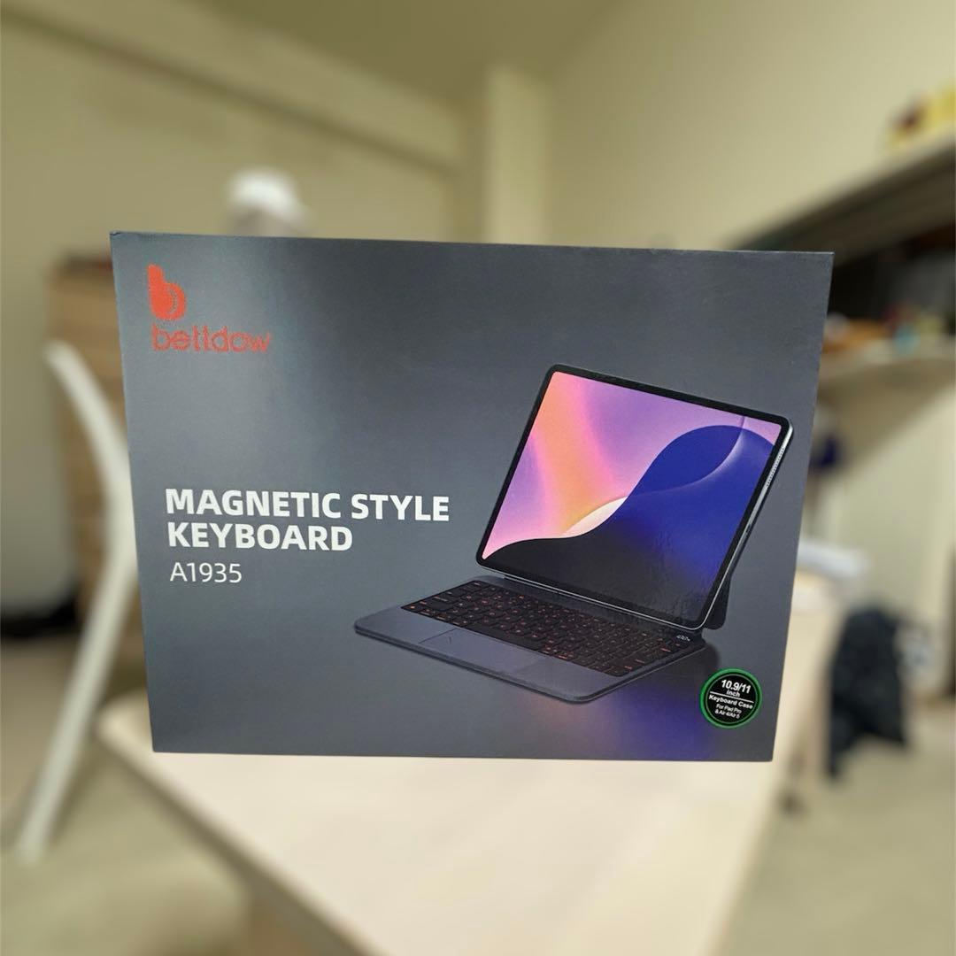 マジックキーボード iPad Air第7世代 11インチ対応磁気キーボードケース