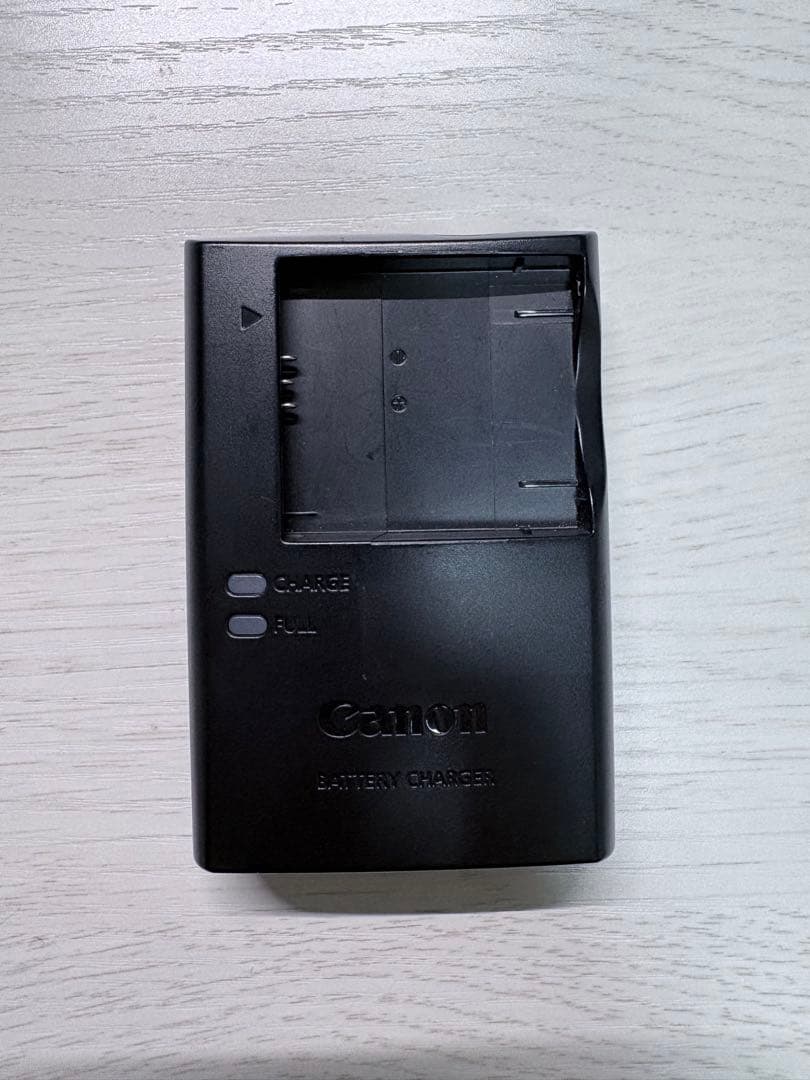 Canon IXY630 シルバー