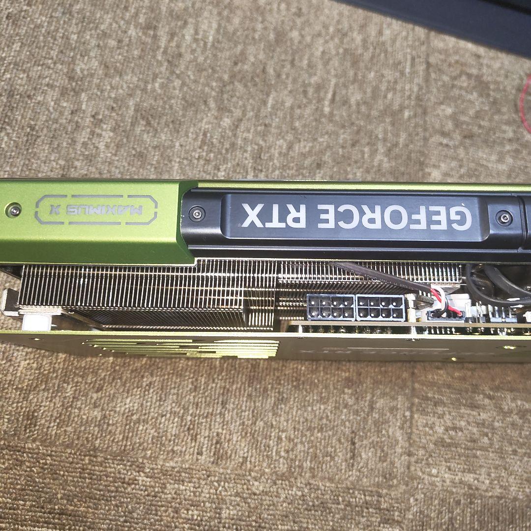 Tesla V100 32GB+SXM2→PCIE変換+RTX4090冷却機構