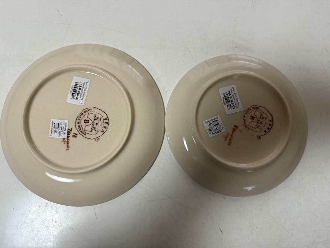 ポーリッシュポタリー ポーランド食器　新品未使用品　プレート　2枚　⚠️訳あり