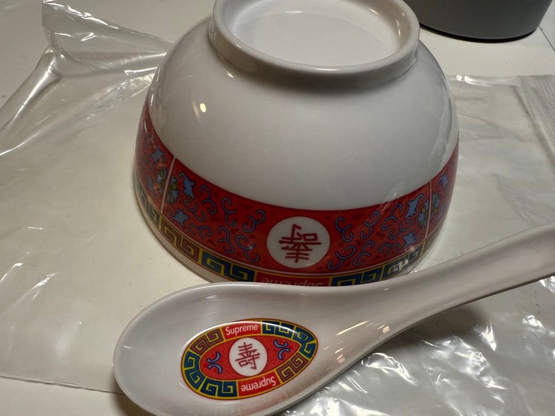 サ*ガ様 新品未使用 Supreme どんぶり レンゲ セット