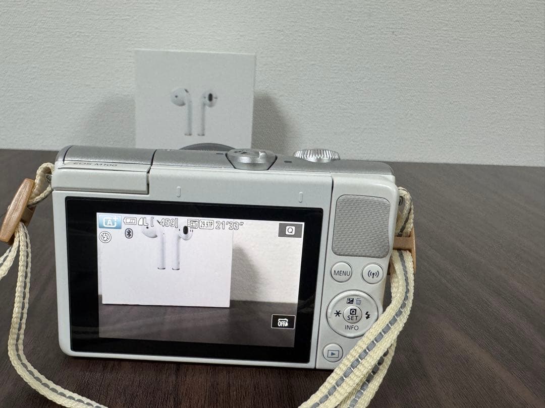 中森様用キャノン Canon EOS M100 ダブルズームキット ホワイト