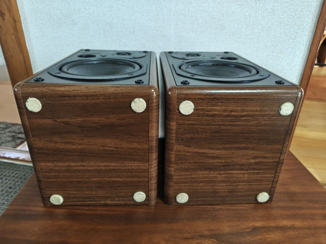 D-202A ブックシェルフスピーカー