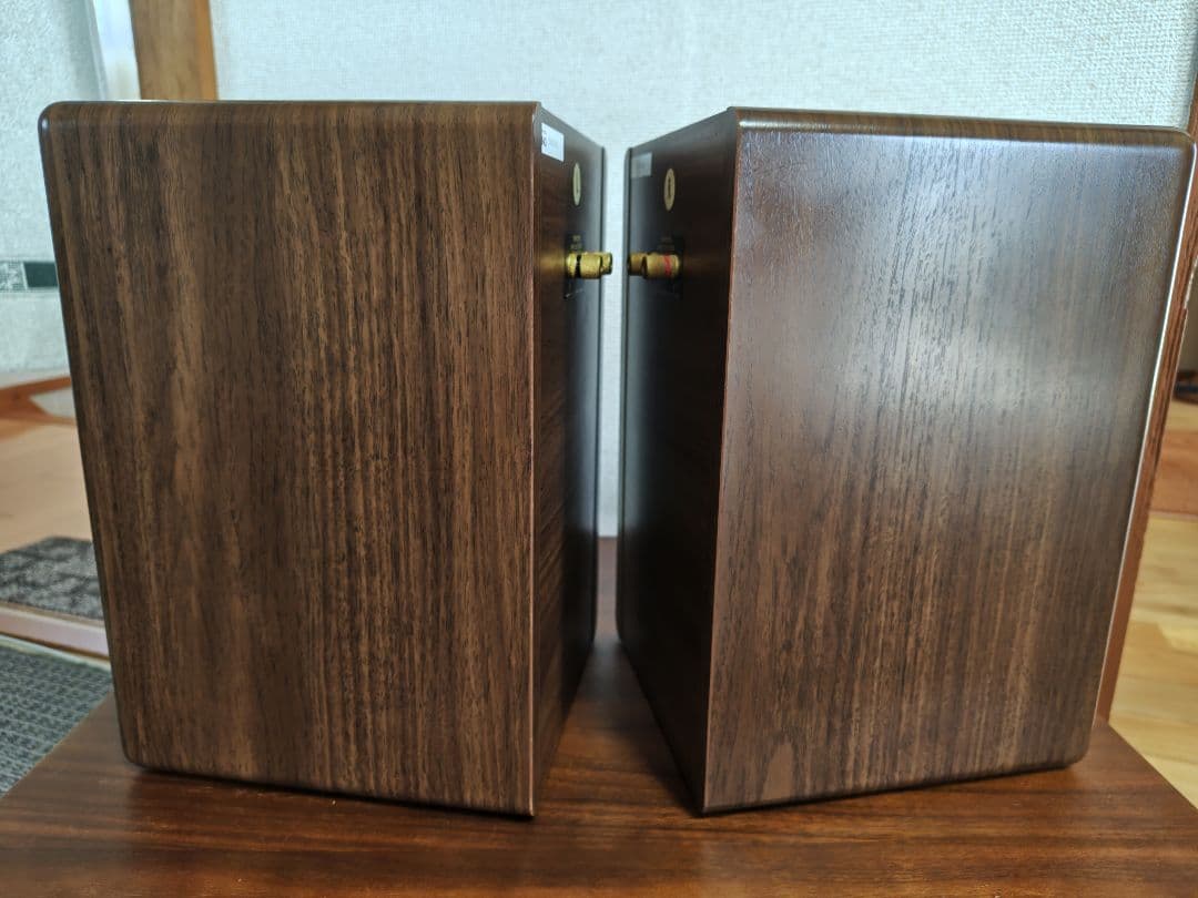 D-202A ブックシェルフスピーカー