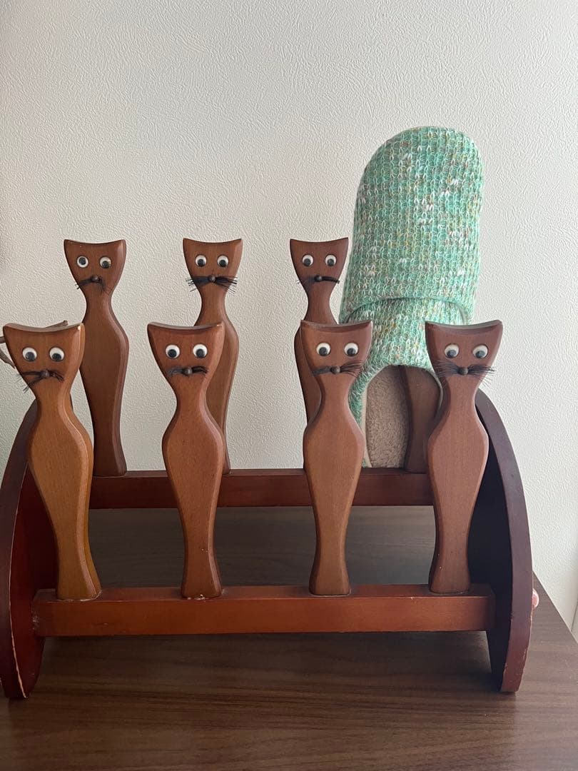 昭和レトロ　猫デザイン 木製　スリッパラック　当時物