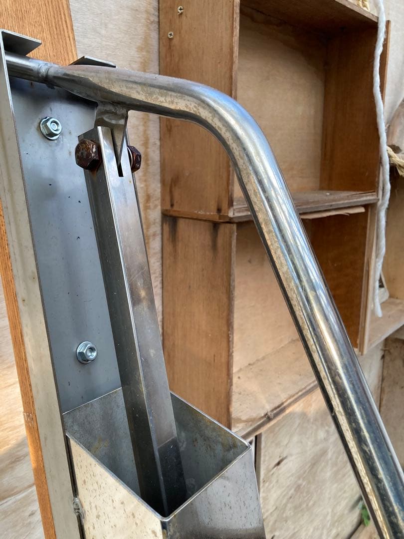 陶芸粘土押出機　壁取り付け　ハンドル付きステンレススチール押し出し機　4層モード