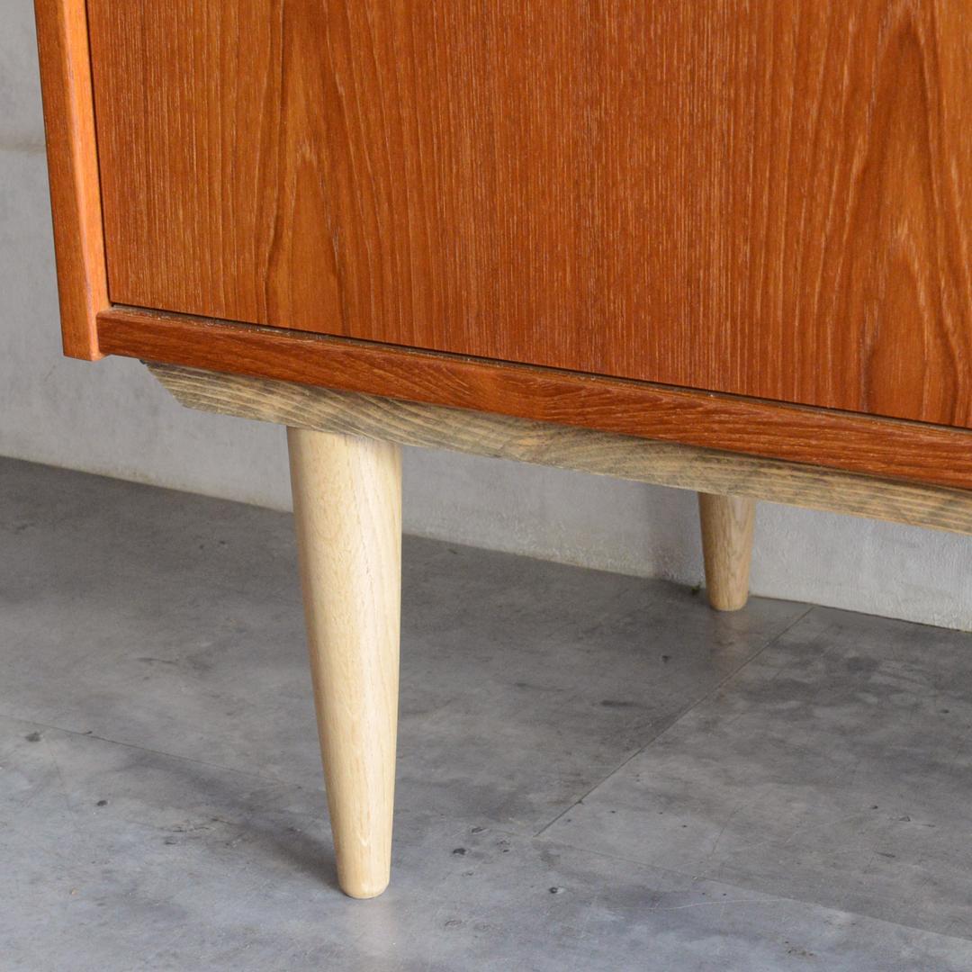 デンマーク 北欧ヴィンテージ チークキャビネット 抽斗付 北欧家具 サイドボード