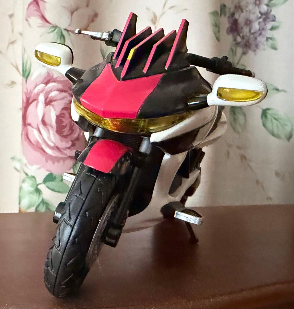 S.H.Figuarts 仮面ライダーディケイド マシンディケイダー 美品