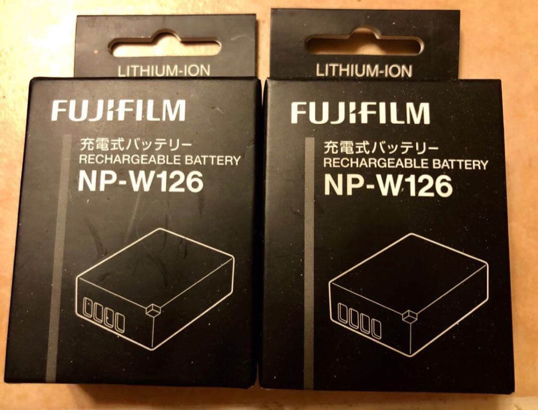 ★新品未開封★　FUJIFILM X-T10シルバー 純正ケース/バッテリー2本