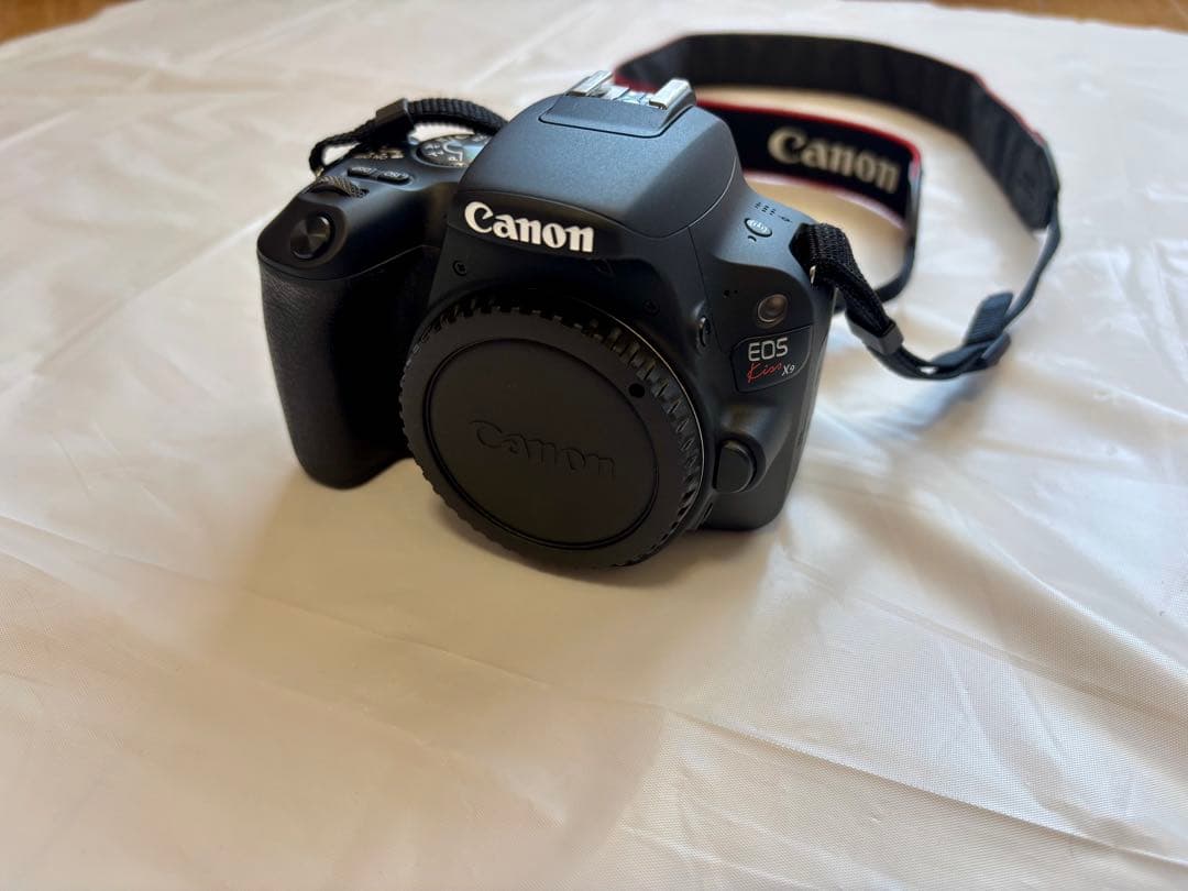 Canon EOS Kiss X9 ダブルズームキット + 単焦点レンズセット