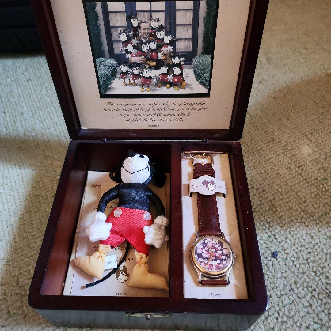 その他 Historic Disney Moment Mickey Mouse Set