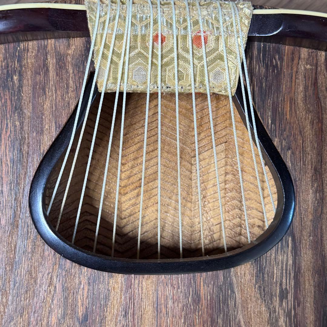 【最上級品】くり甲 綾杉彫 13絃箏 琴 透かし玉縁包み